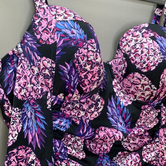TORRID pineapple print push-up one piece, 4X. - Picture 6 of 6